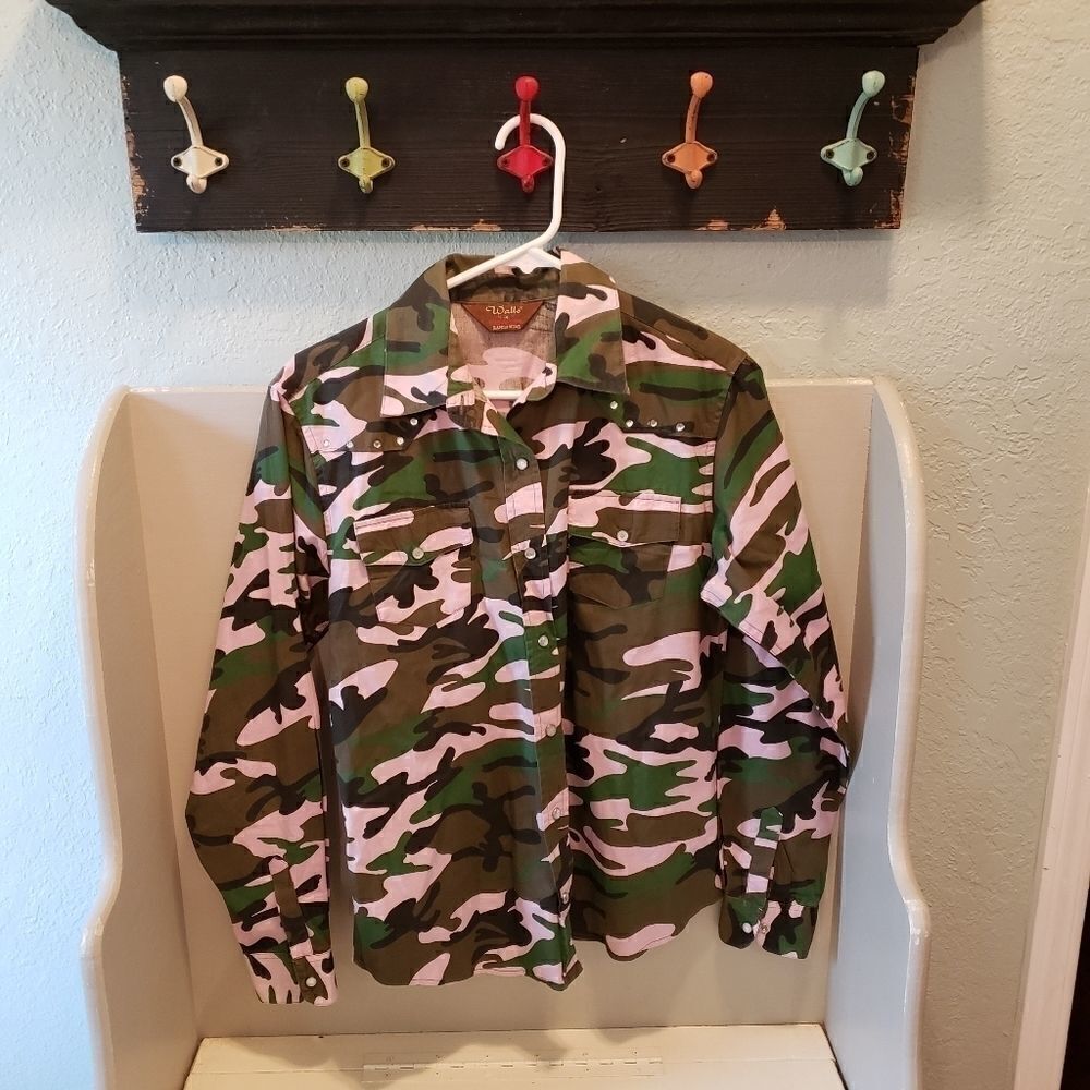 Walls Cowgirl Ranch Wear Camo Bling Pearl Snap